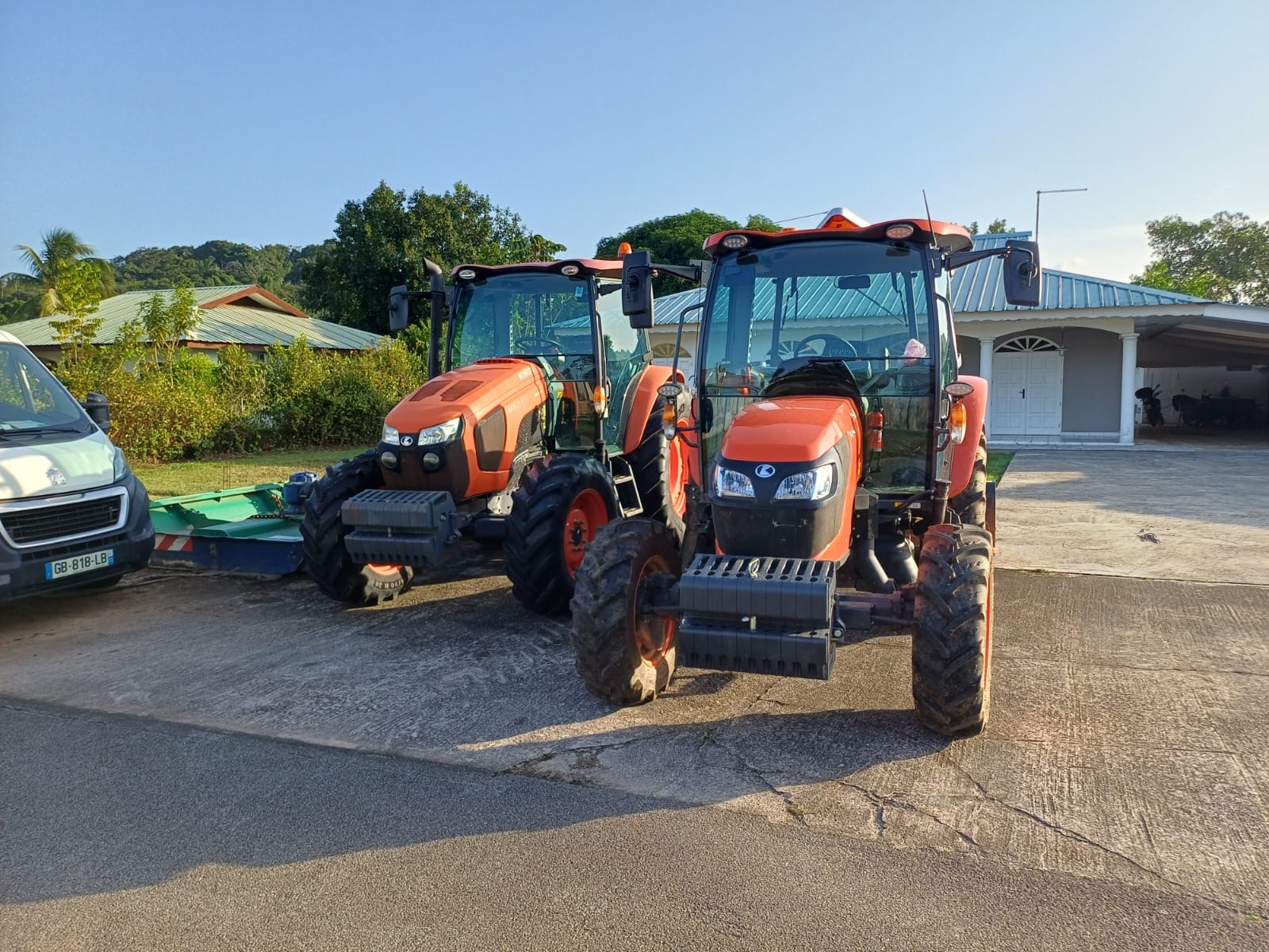 Tracteur utilisé par Pokivi Environnement